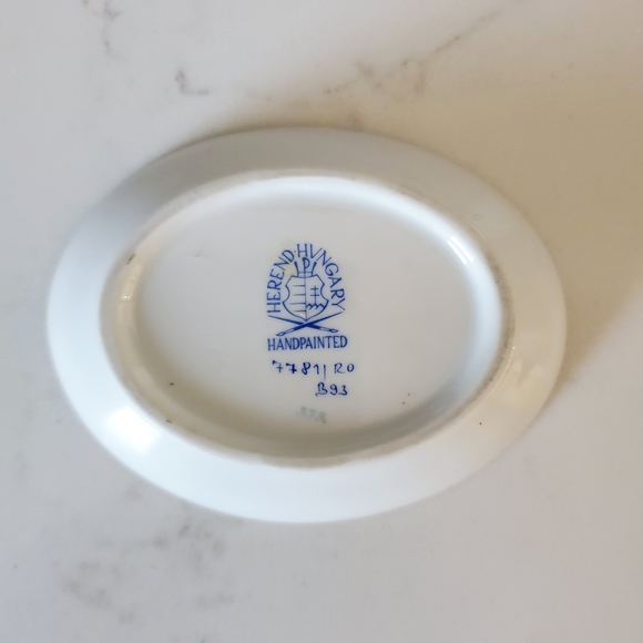 *SOLD* Herend Rothschild Bird Shell & Ring Dish - Picture 5 of 11